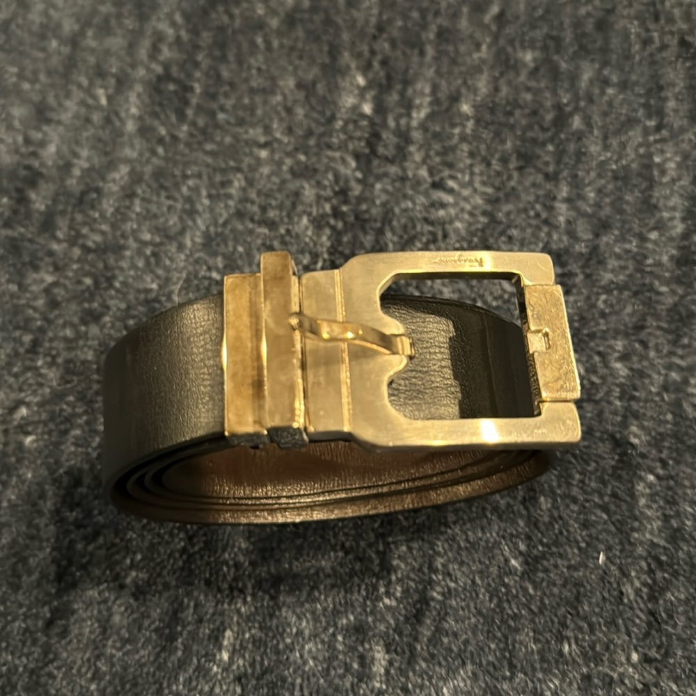 Salvatore Ferragamo Reversible Belt Size 32
